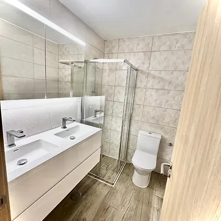 Séjour chez l'habitant Privado Eixo Atlântico *